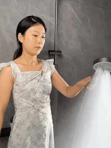 Mocna słuchawka prysznicowa z funkcją zwiększania ciśnienia