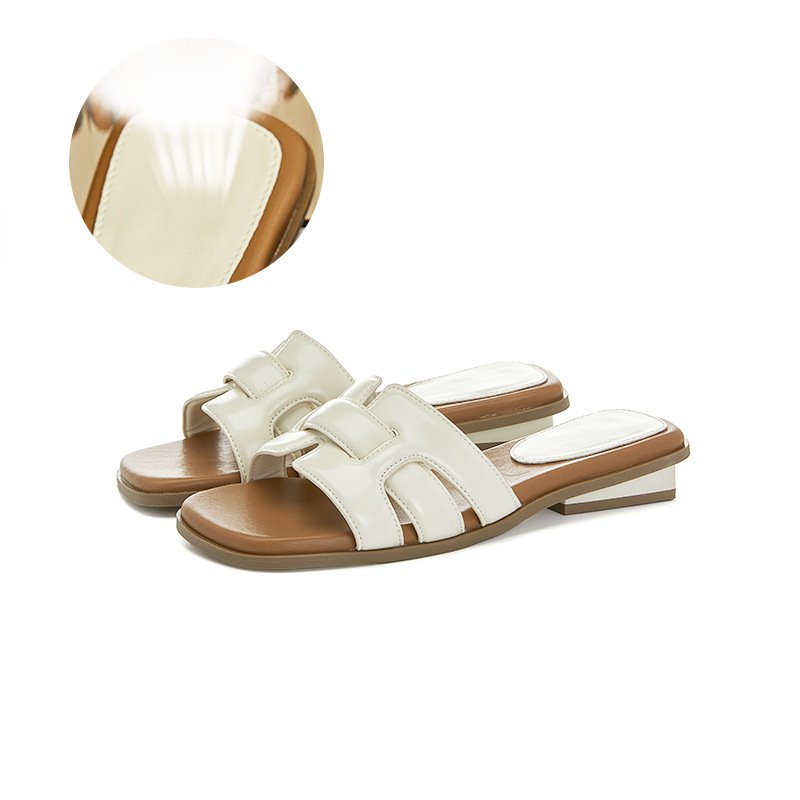 Französisches Temperament draußen kühle Drag-Rough-und-Hundert-Set-Strand-Damenschuhe