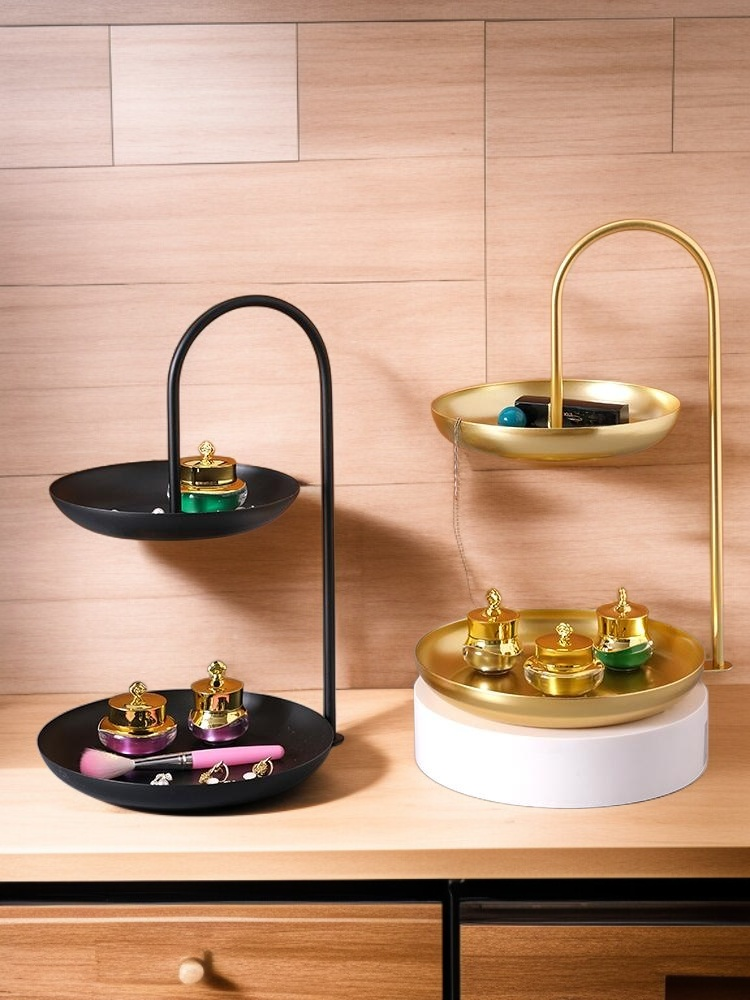 Eisen Doppelschicht Obstbrett auf Küchentisch