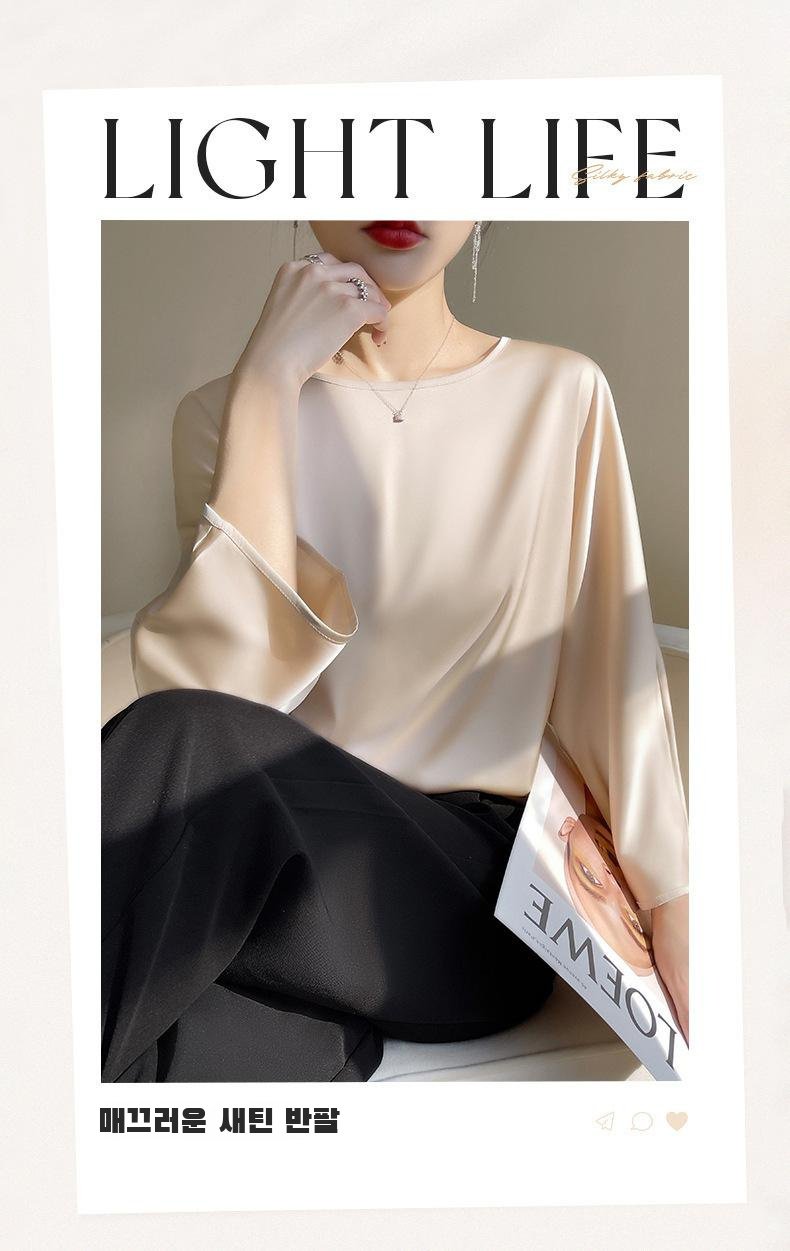 여성 실크 뽕나무 새틴 반팔 티셔츠 착용 이미지