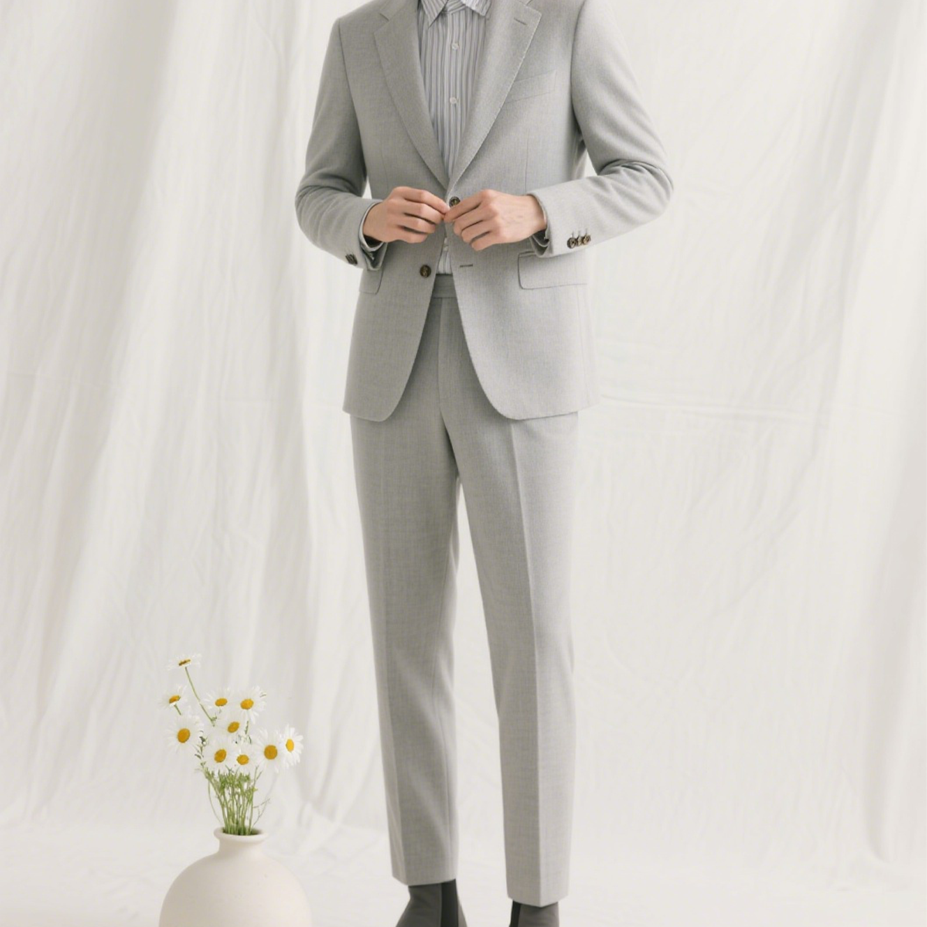 スリムフィットしわ防止ストレッチウールブレンドスーツ全身画像