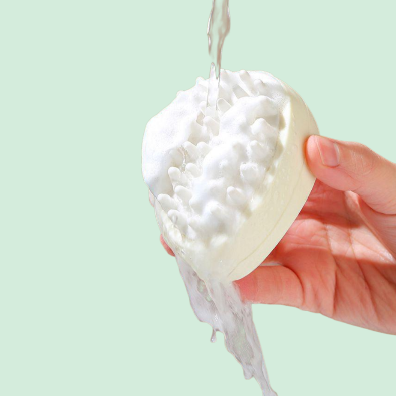 なめらかヘッドマッサージブラシ