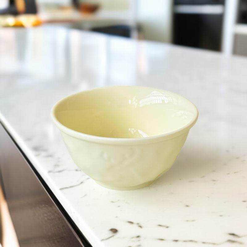 Miski ceramiczne na owoce i mleko