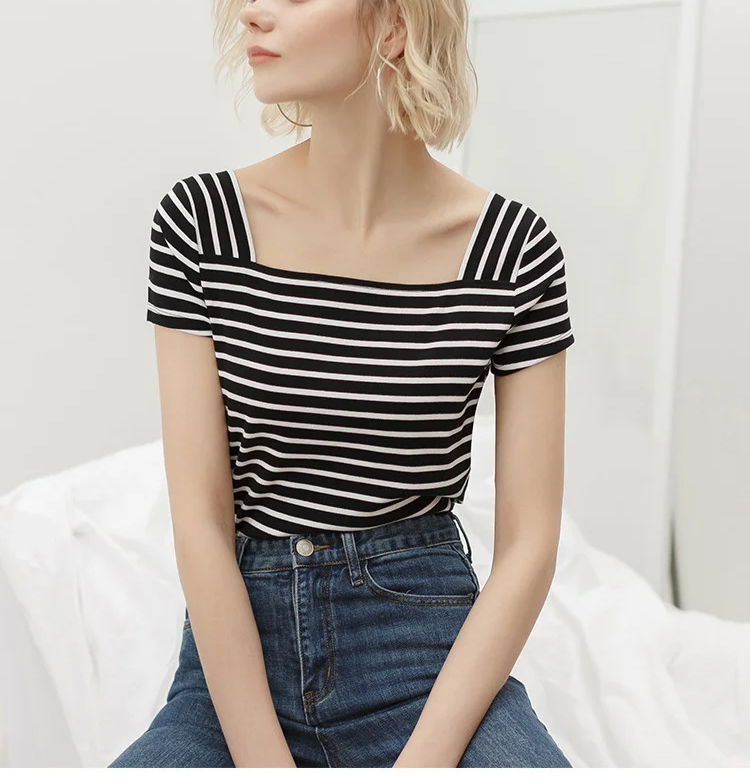 ユニセックス対応ストライプニットTシャツ