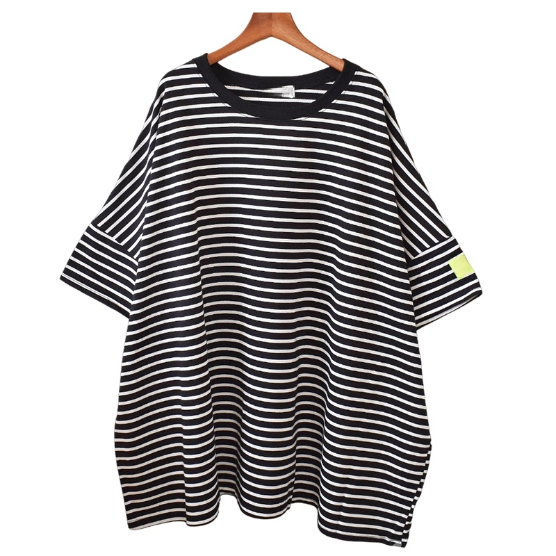 柔らかい素材のセミレングTシャツ生地アップ