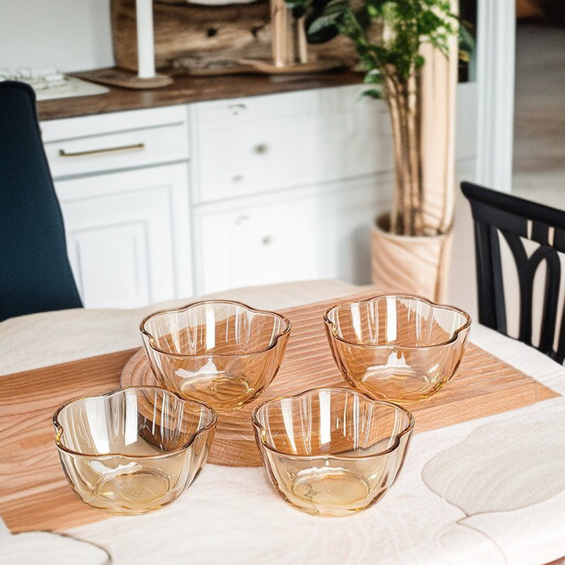 Crystal clear household high value splendid mountain and river amber plum blossom glass bowl seasoni