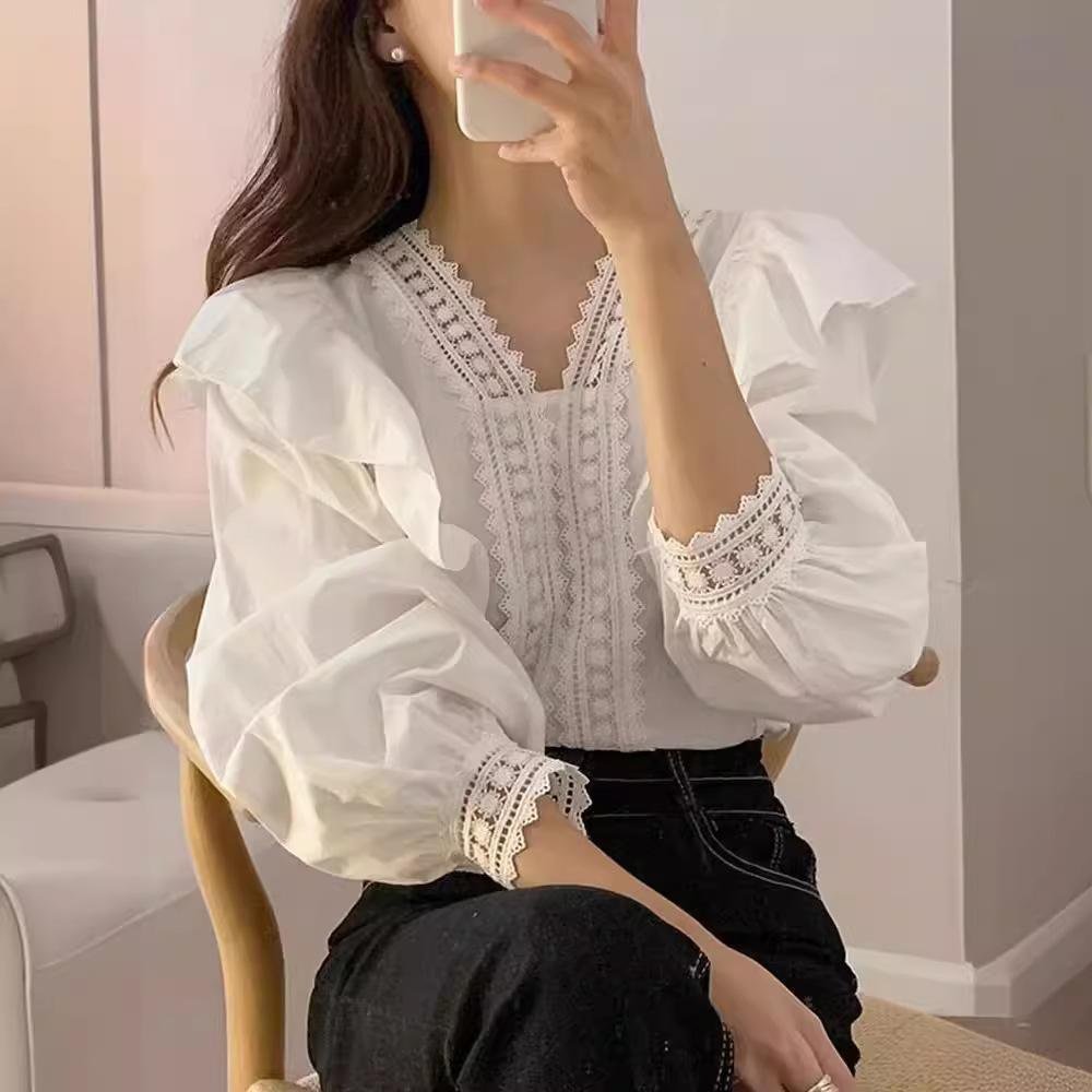 캐주얼 루즈핏 셔츠 프릴 레이스 트리밍 브이넥 원단 셔츠