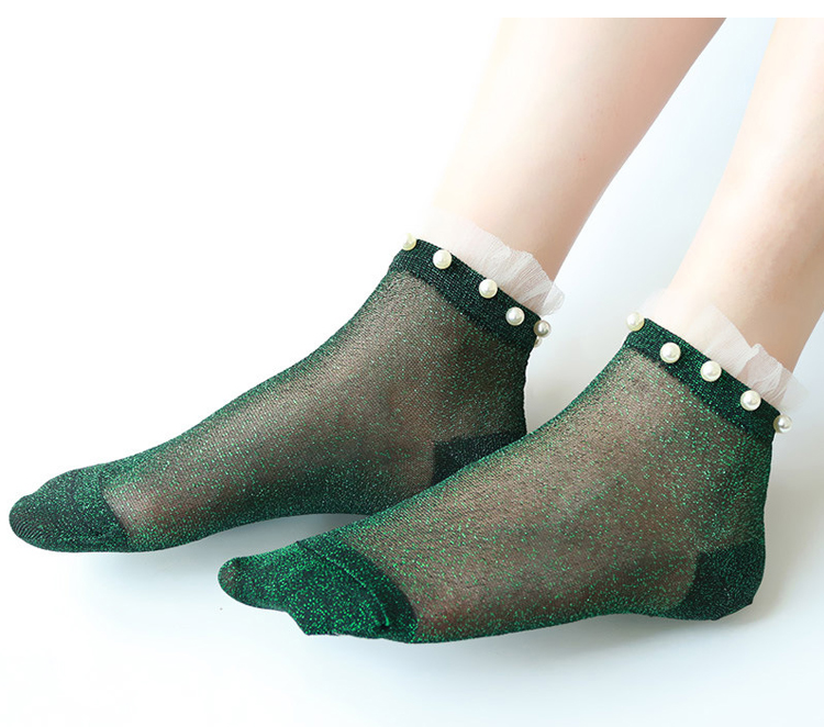 Calcetines cortos de cristal con hilo plateado y perlas
