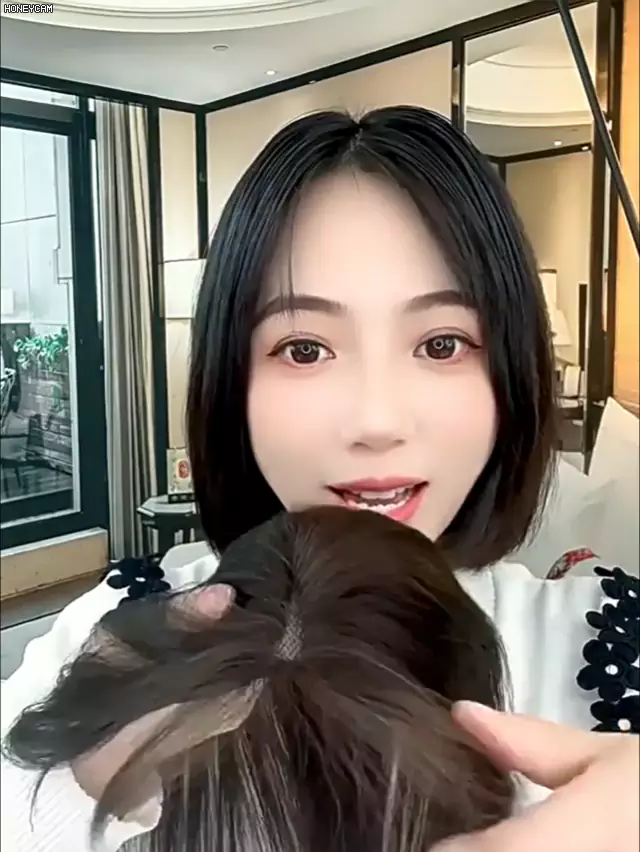 여성 볼륨 앞가르마 가발