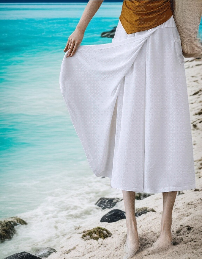 スリット入りスカート風パンツ