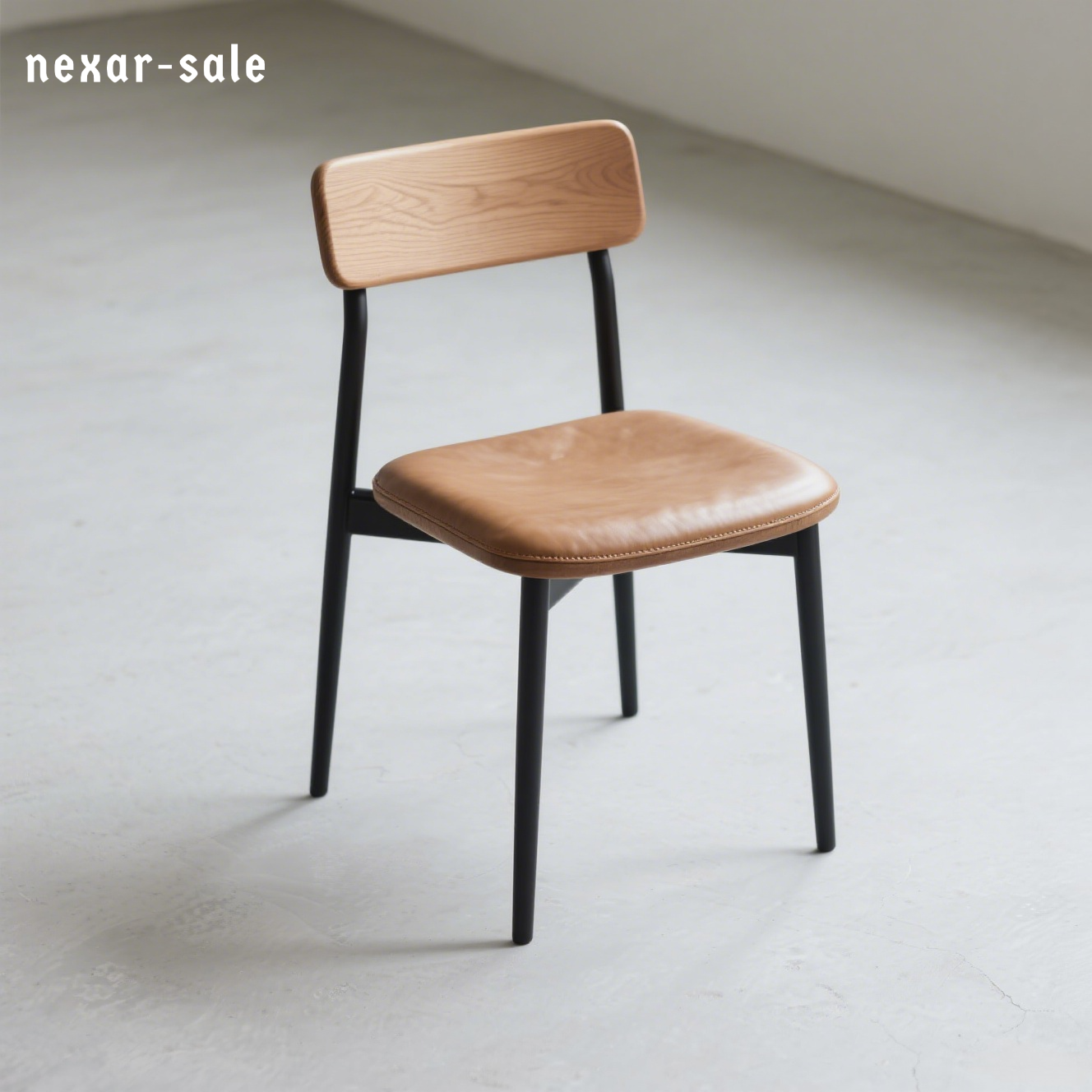 Esszimmerstuhl aus Massivholz