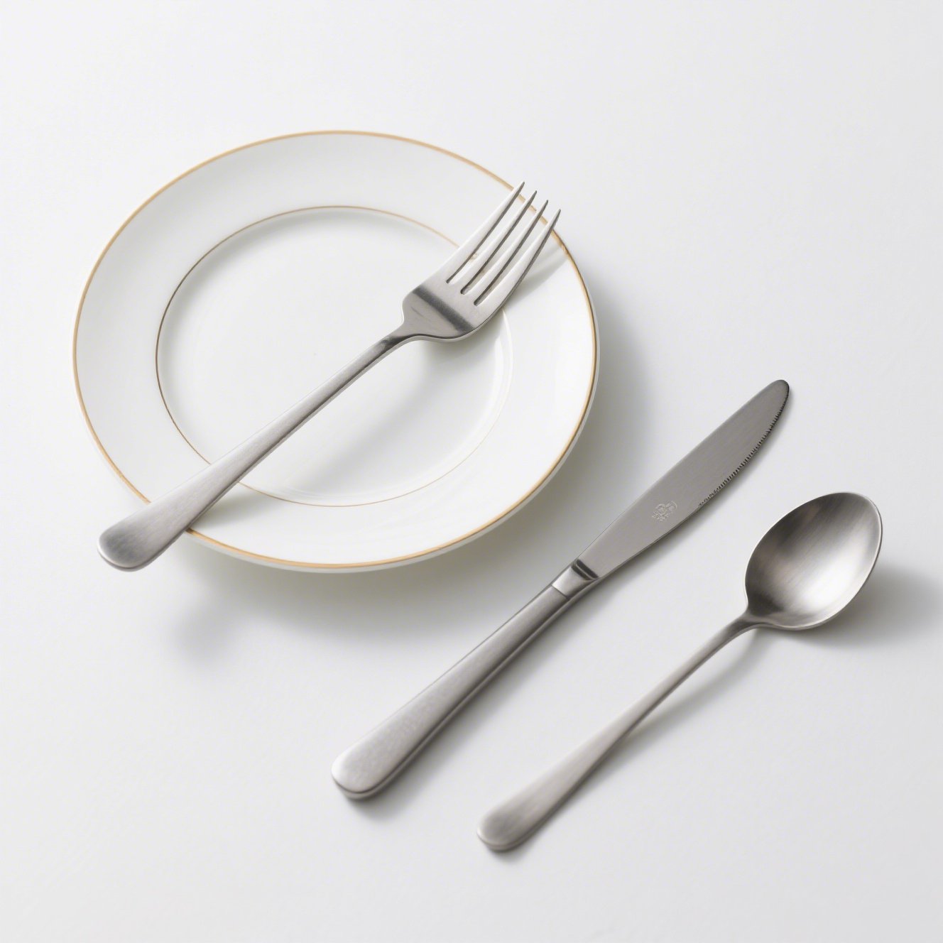 Česká varianta: Sada dezertního nádobí v porcelánově bílé barvě (balení 2 kusů)