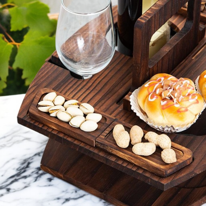 야외에서도 사용 가능한 와인 선반