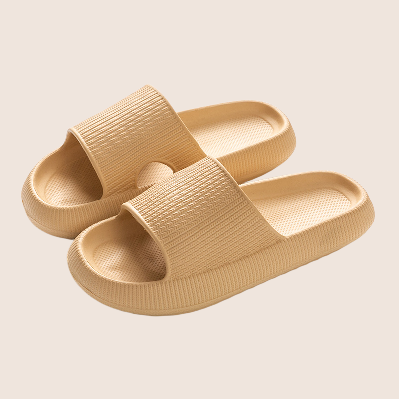 Comfortable summer slippers with thick soles for home use