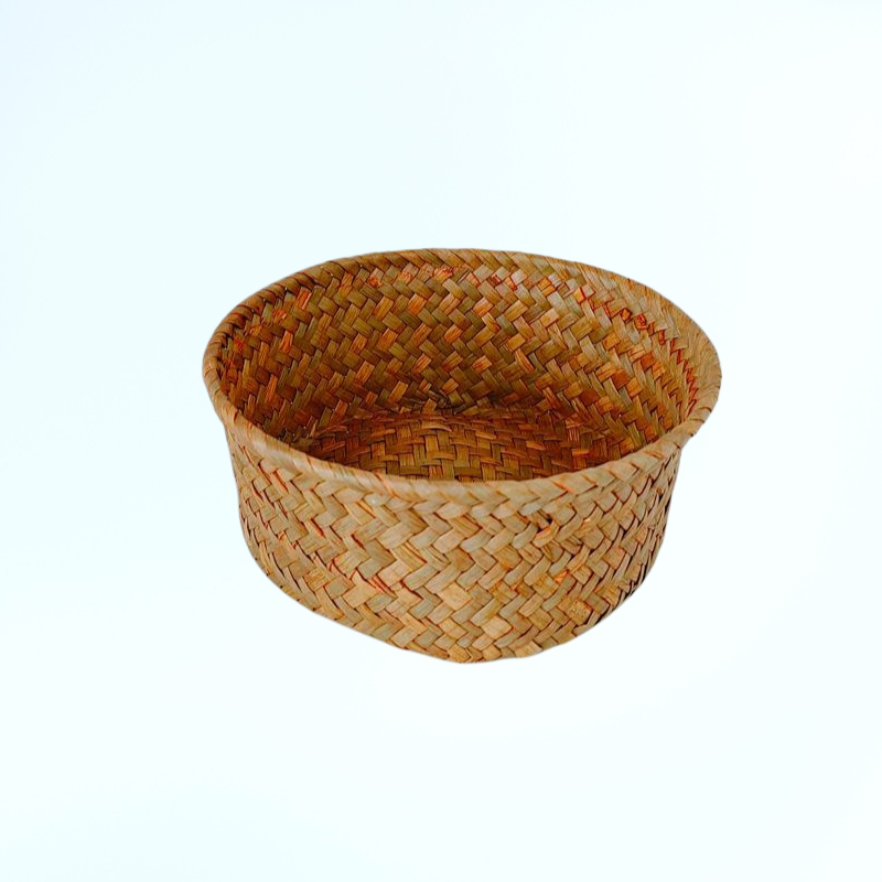 해초로 엮은 생활용품 수납 바구니