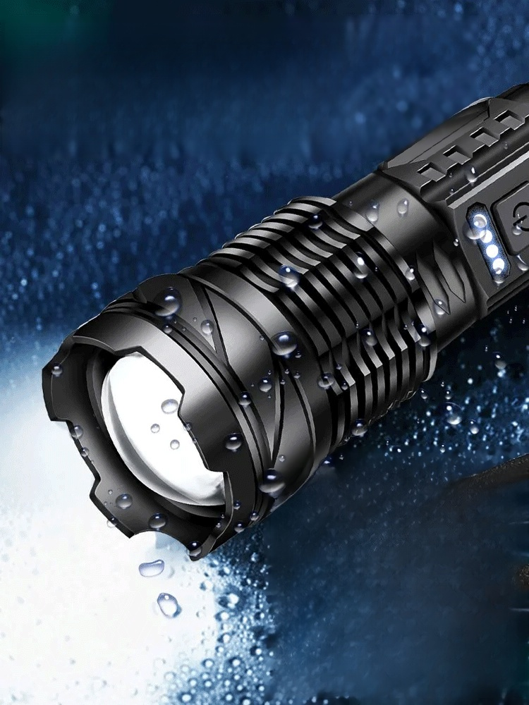 Leistungsstarke Taschenlampe mit Zoom