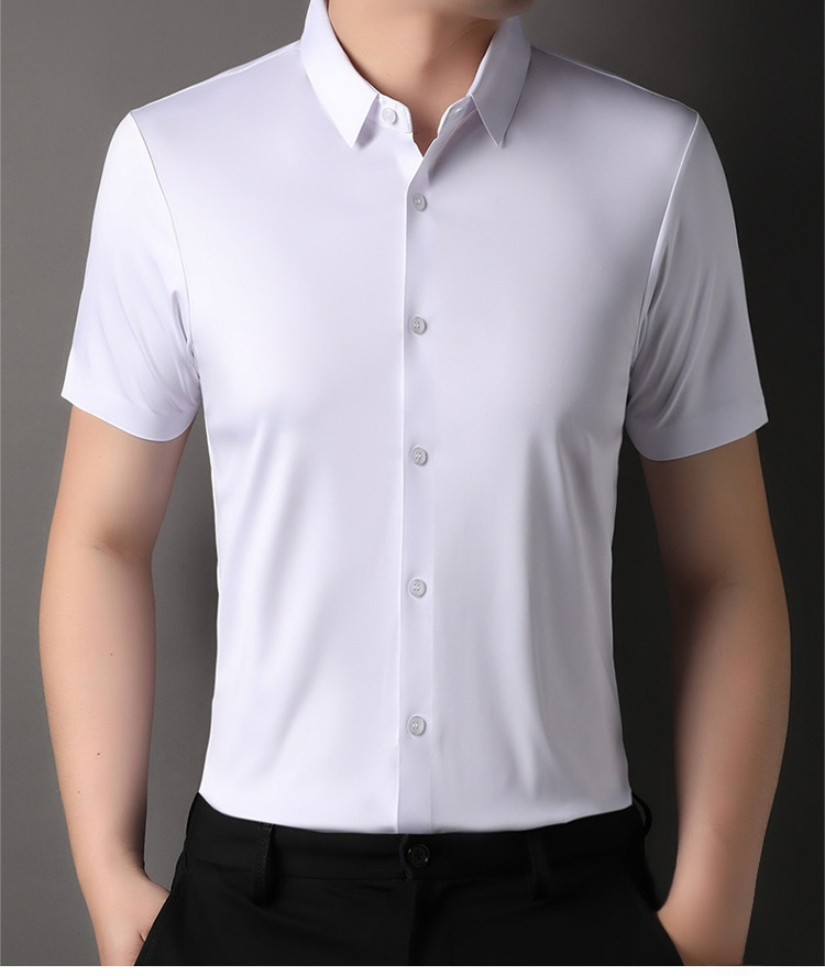 アイスシルク素材のメンズシャツとビジカジファッション小物の組み合わせ