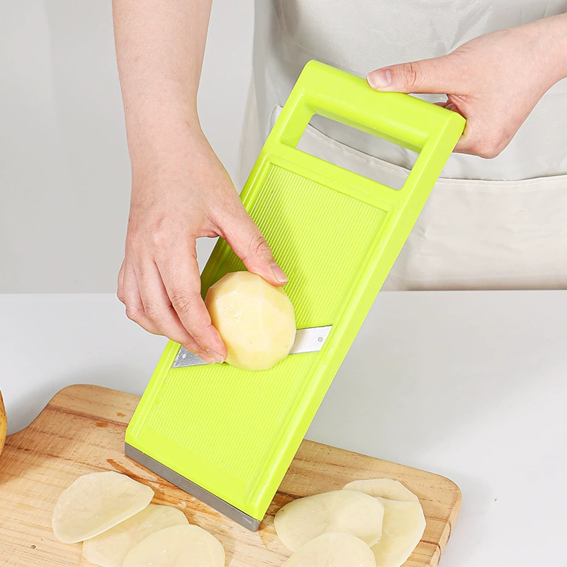 Konyhai eszközök zöldségek vágásához