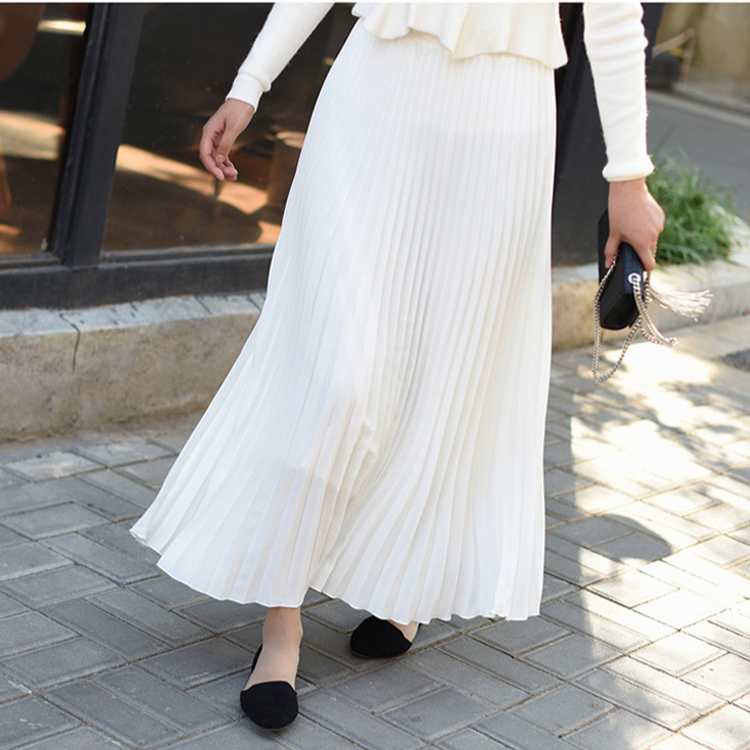 プリーツスカート