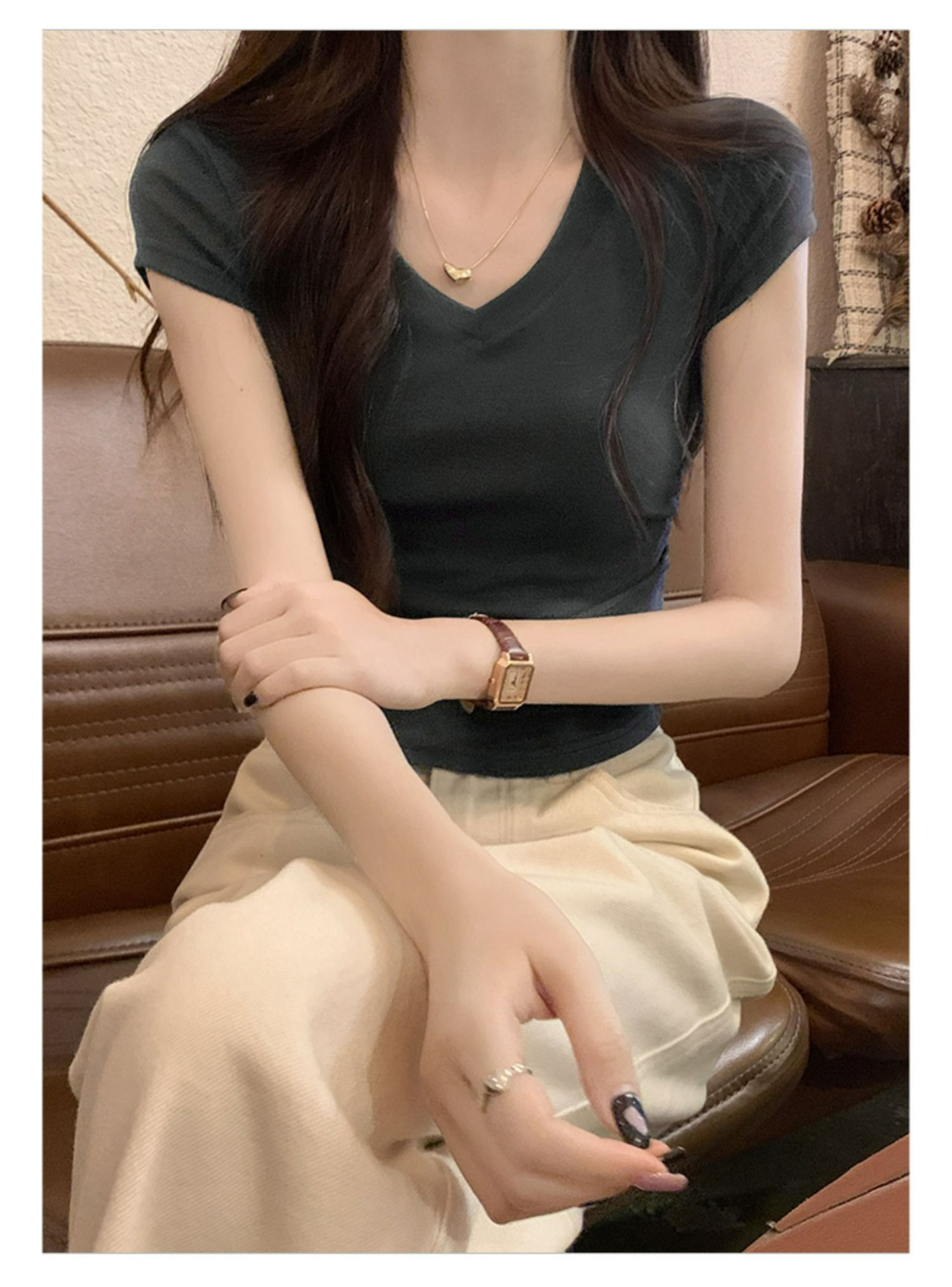 スタイリッシュな夏用レディーストップス