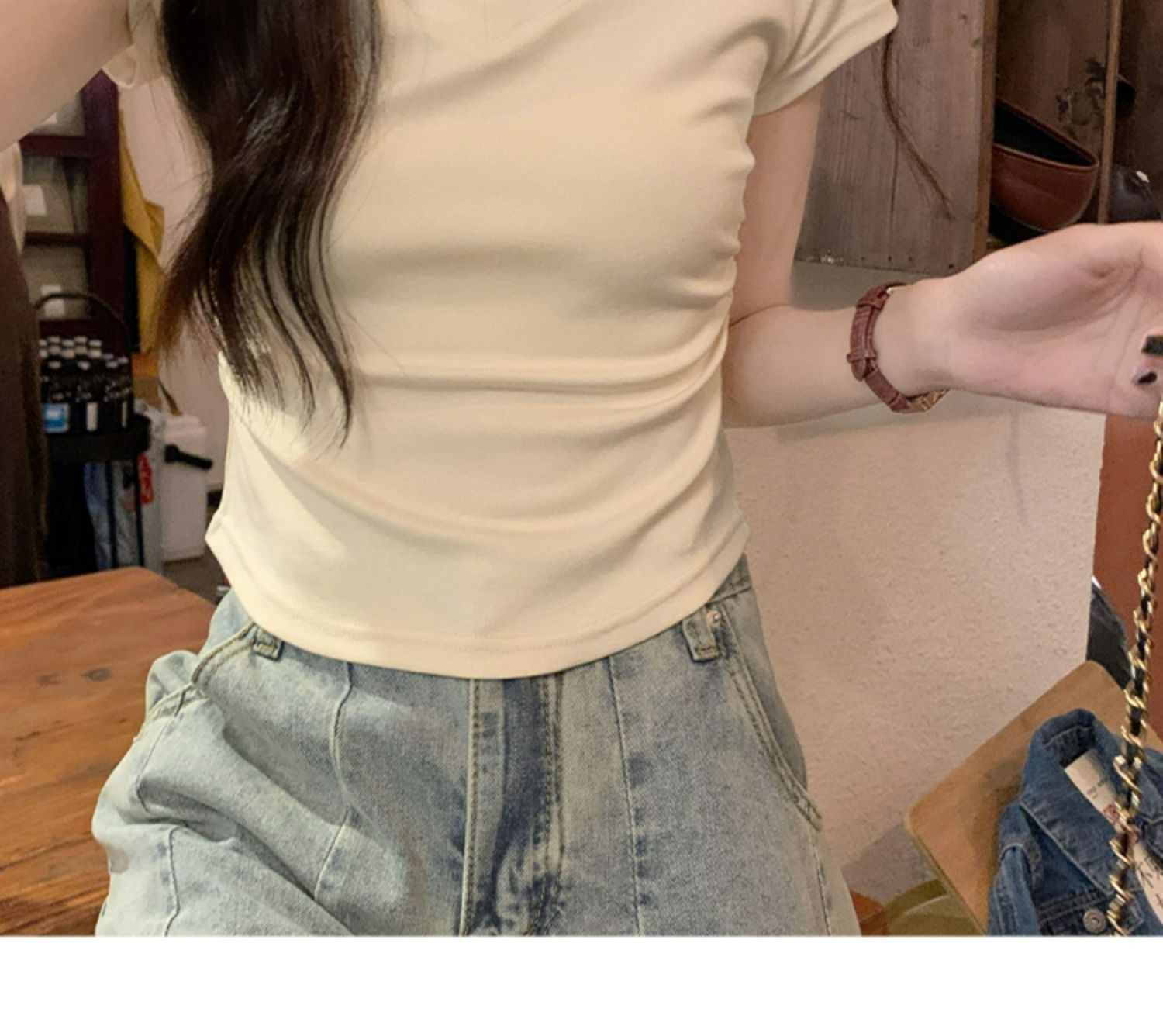 柔らかく快適なアイスシルク素材のTシャツ