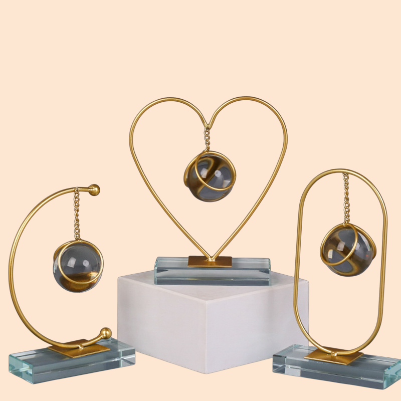 ゴールドライトの高級装飾品