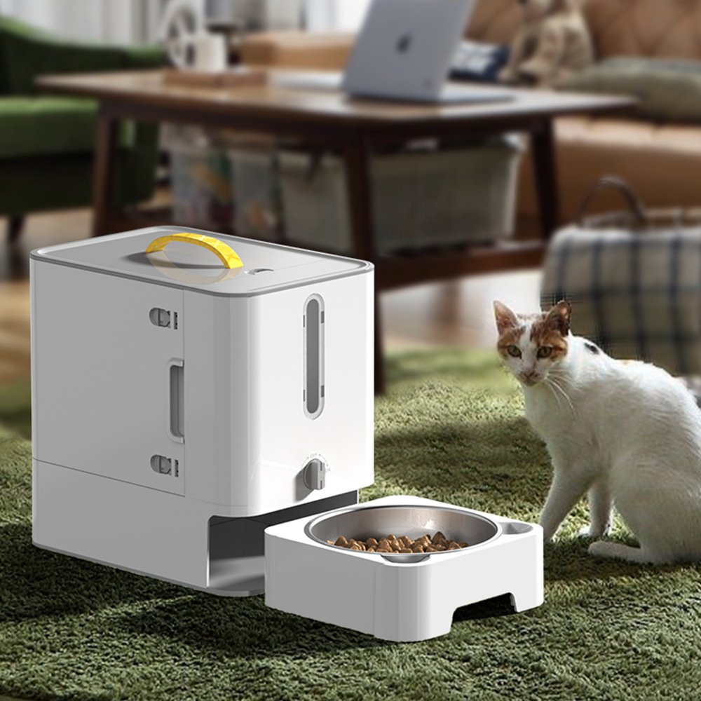 Cat and Dog Pet Snack Storage Box Portable Food Storage Bucket
