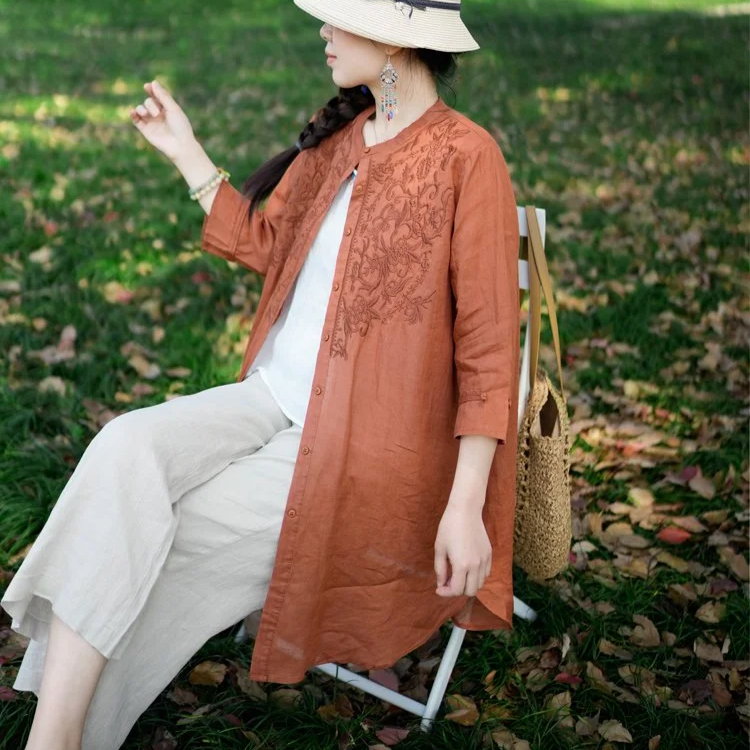 春夏コーデに合わせた刺繍入りカーディガン