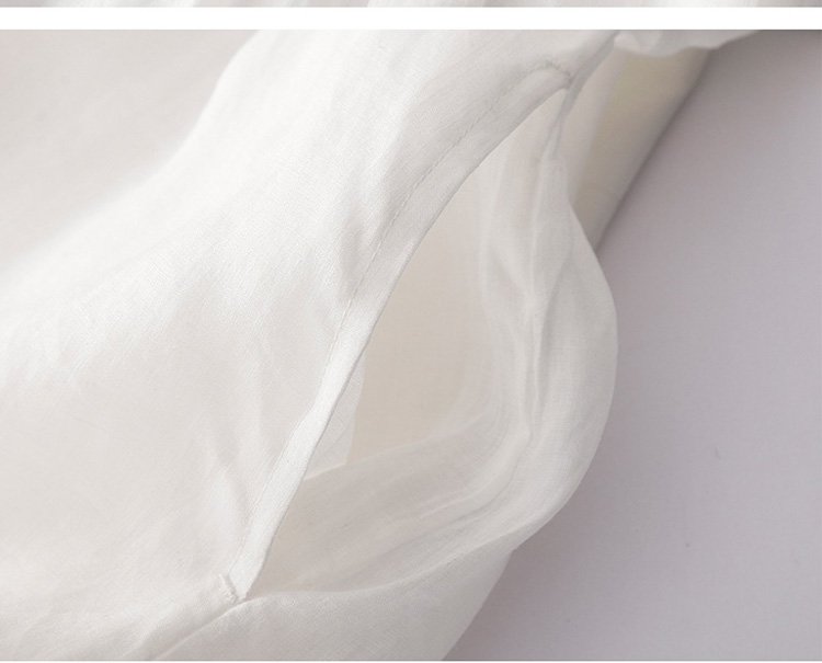 様々なシーンで活躍するレトロプリーツワンピース