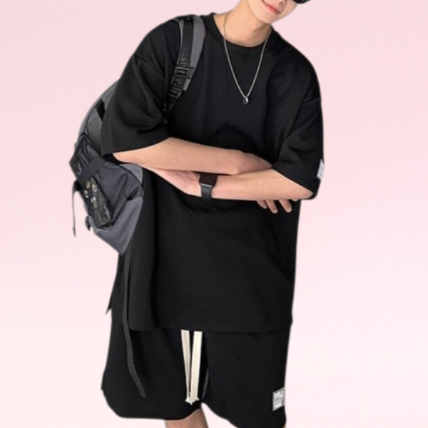 夏のファッションにぴったりの高級メンズスポーツスーツ