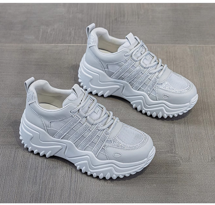 滑り止め付きの安心アウトソール