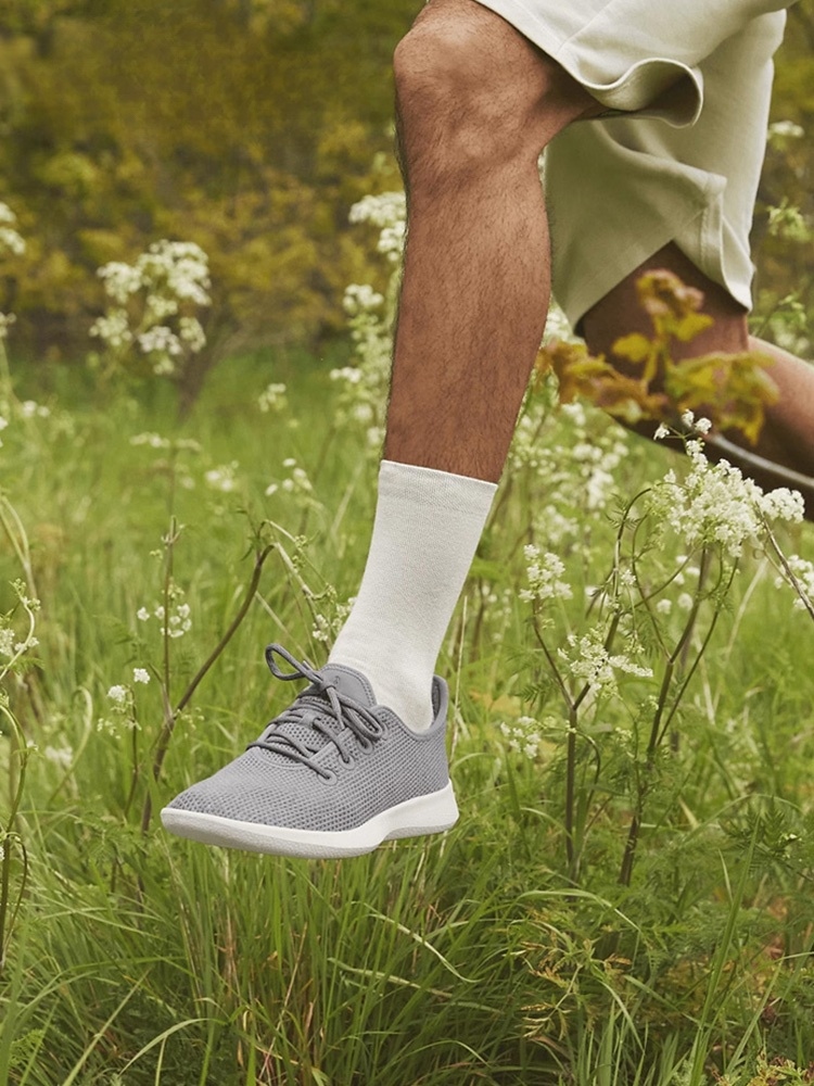 エアライトスニーカー