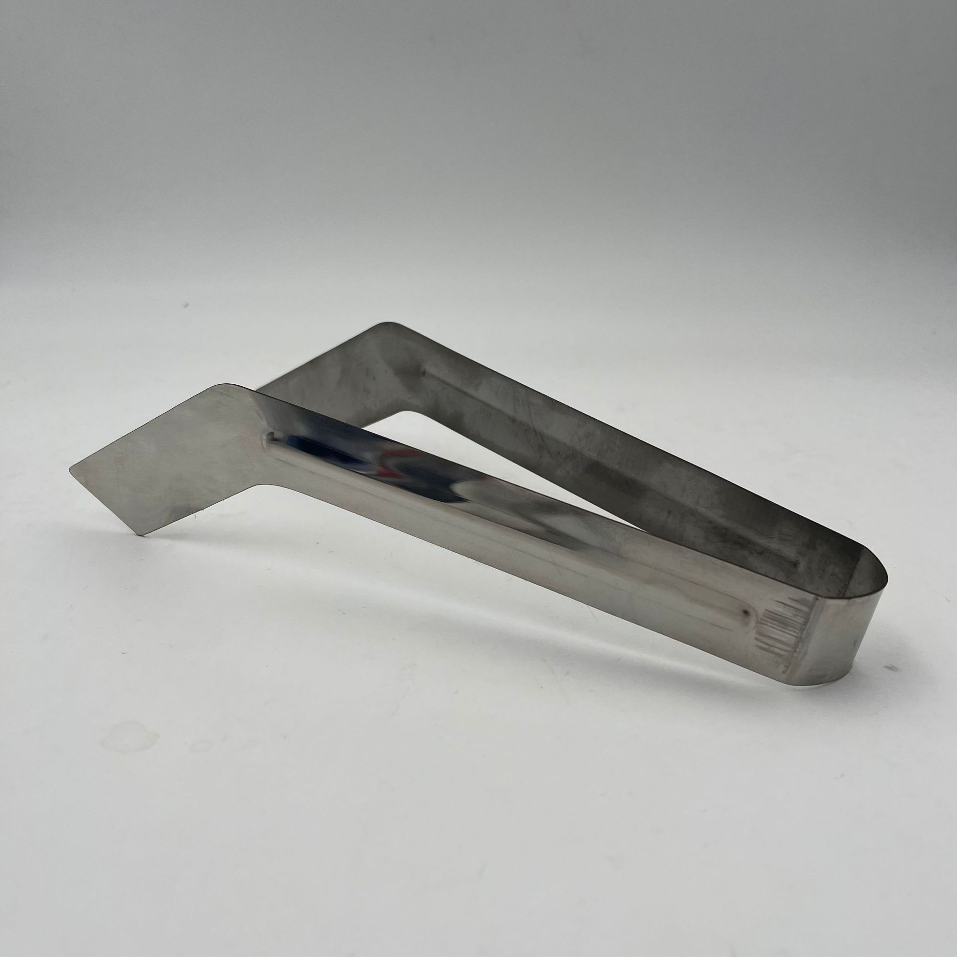 園芸植物損傷根除去移植プライヤー 苗へのダメージを軽減するステンレス製特殊ツール