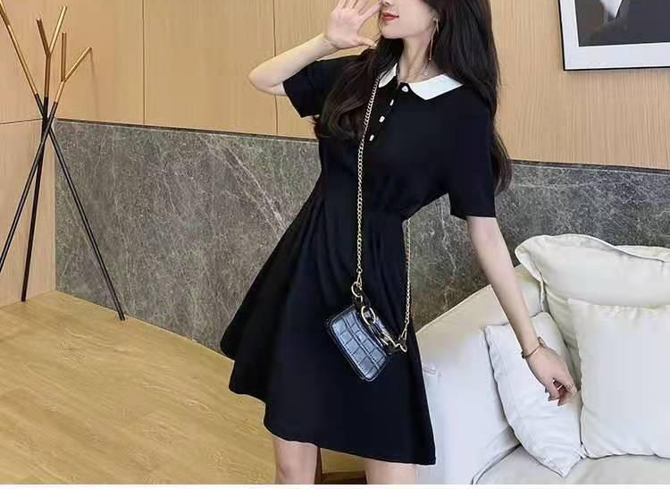 여리깡ブラックワンピースディテールアップ