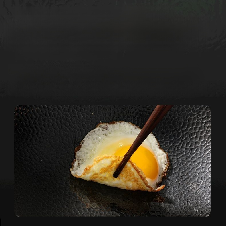 손으로 만든 요리용 냄비