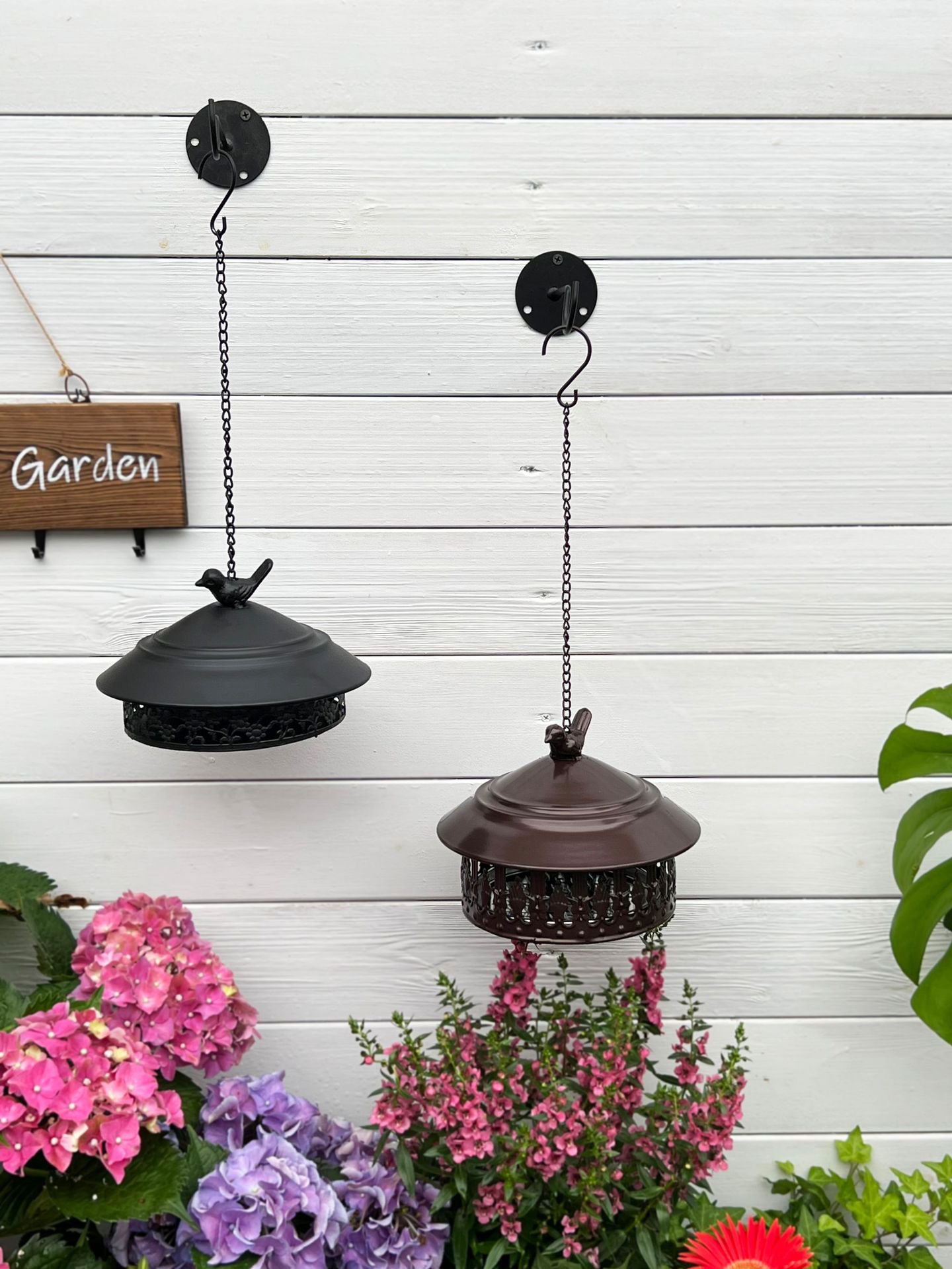 おしゃれなデザインの蚊取り線香トレーと香炉