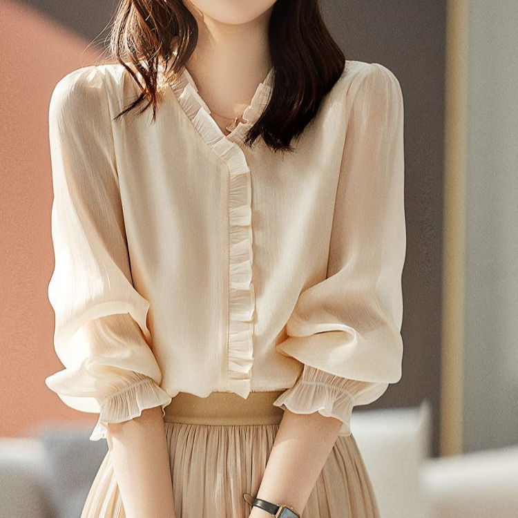 السيدات قميص طويل الأكمام