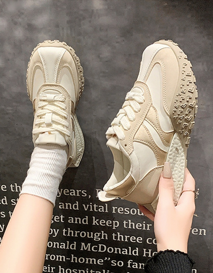 【롱다리 연출】트렌디한 코디가 쉬운 캐주얼 스니커즈