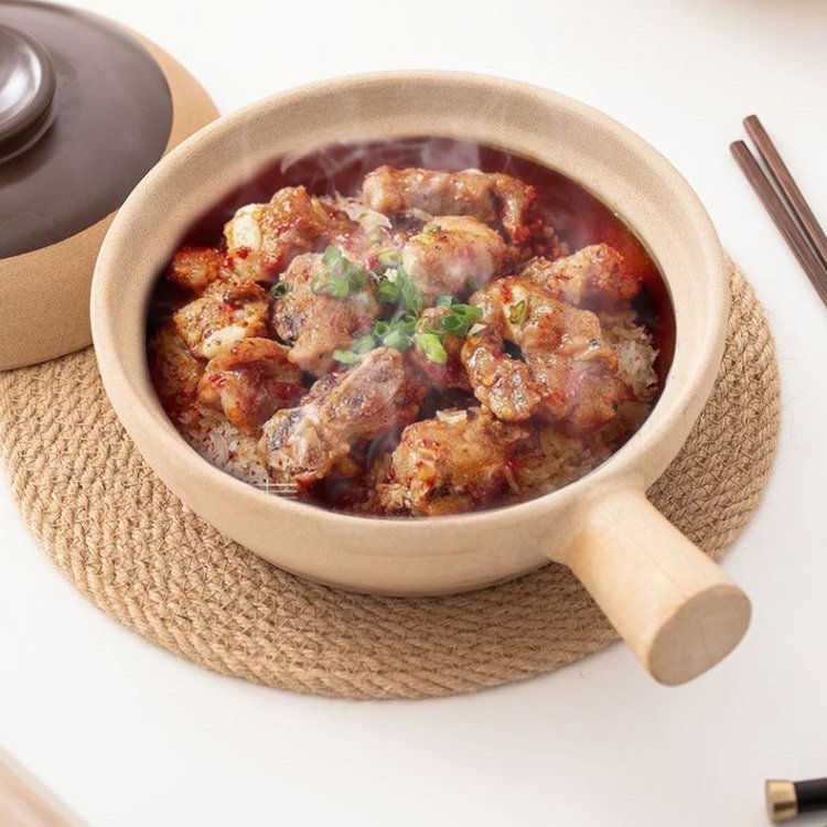 Keramický hrnec na polévku odolný vůči vysokým teplotám