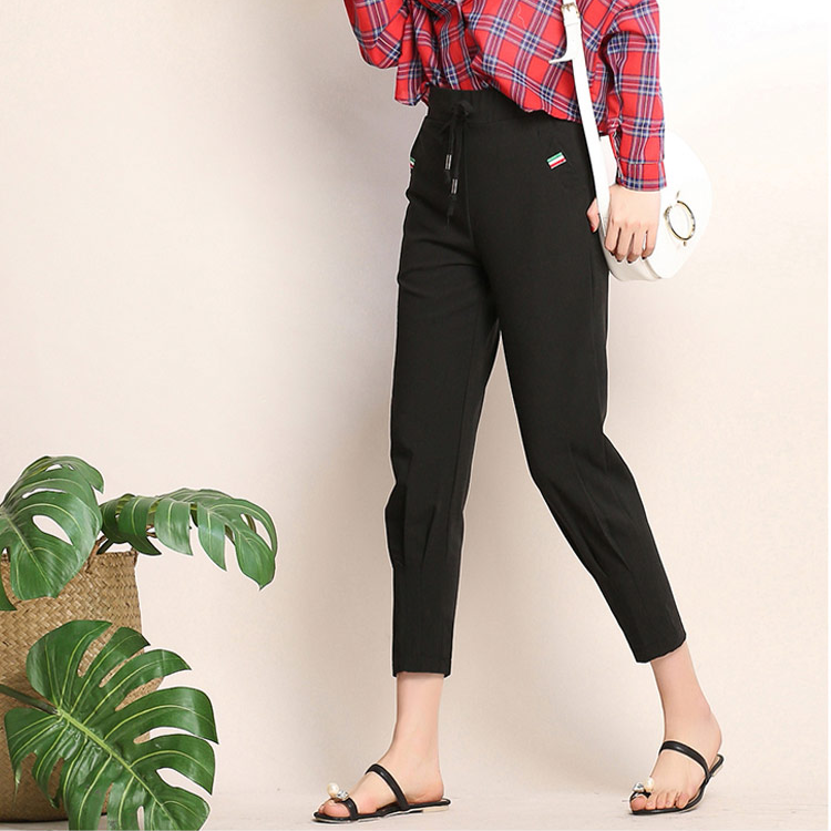 【テーパードパンツ】センタープレス入りでスッキリとした美ライン。