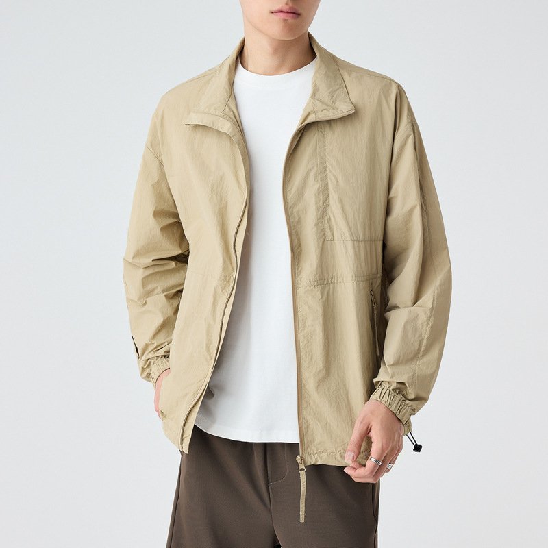 スタンドカラーのメンズジャケット