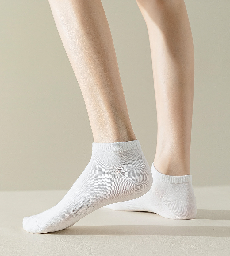 발냄새 걱정 없는 땀 흡수 여성 양말