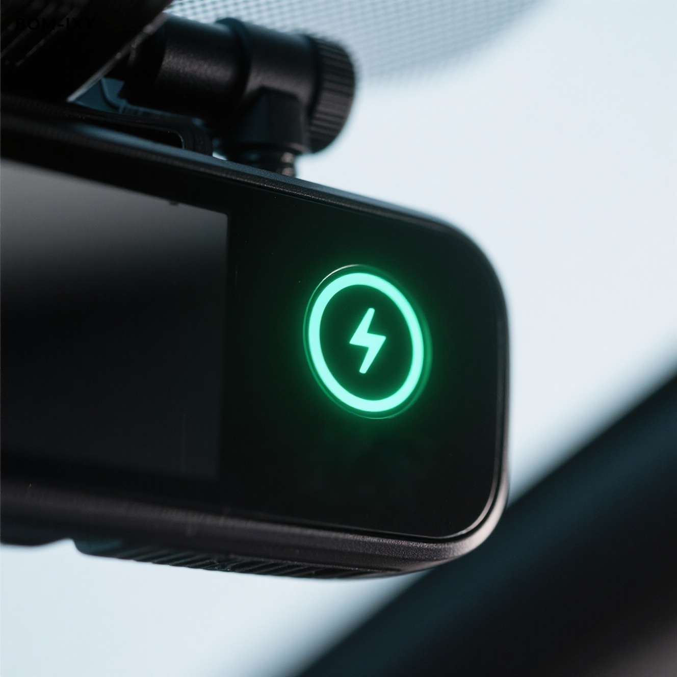 4K 초고화질 야간 주행 기록 장치