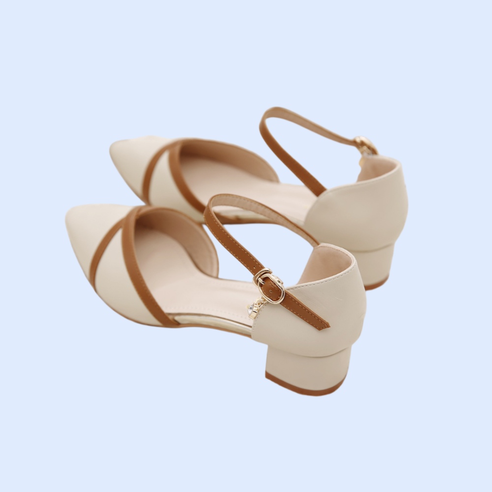 レディース ポインテッドトゥ バックルサンダル