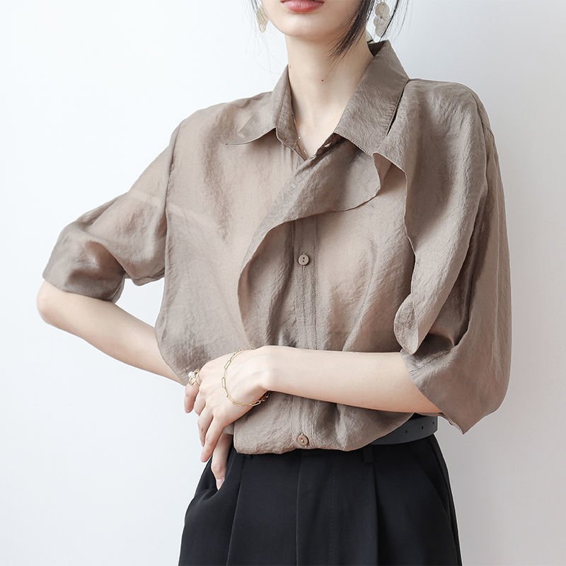 知る人ぞ知る女性向け五分袖シャツ