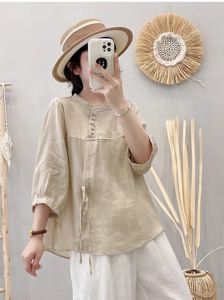 様々なコーディネートに合うレディースシャツ