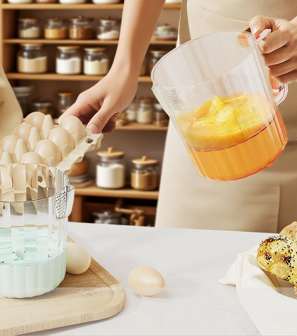 Ukázka použití automatického míchacího poháru na vejce