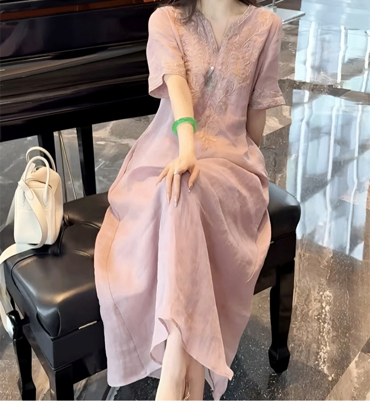 上質リネン素材の質感アップ画像