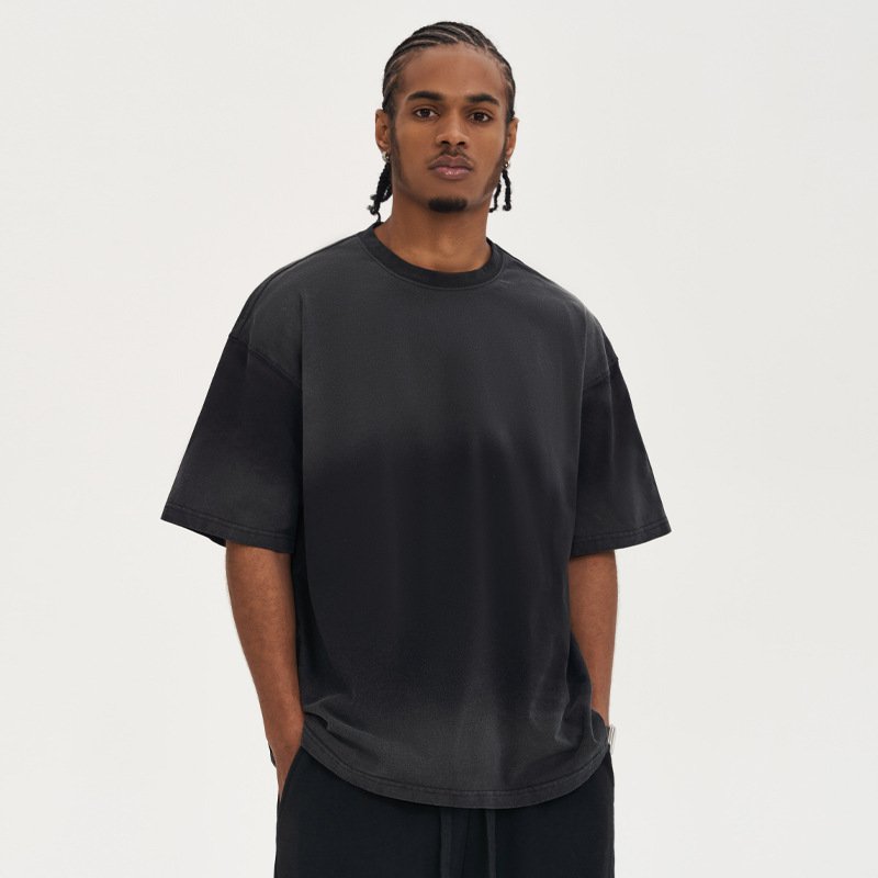 Seprané, opotřebované, batikované krátké rukávy