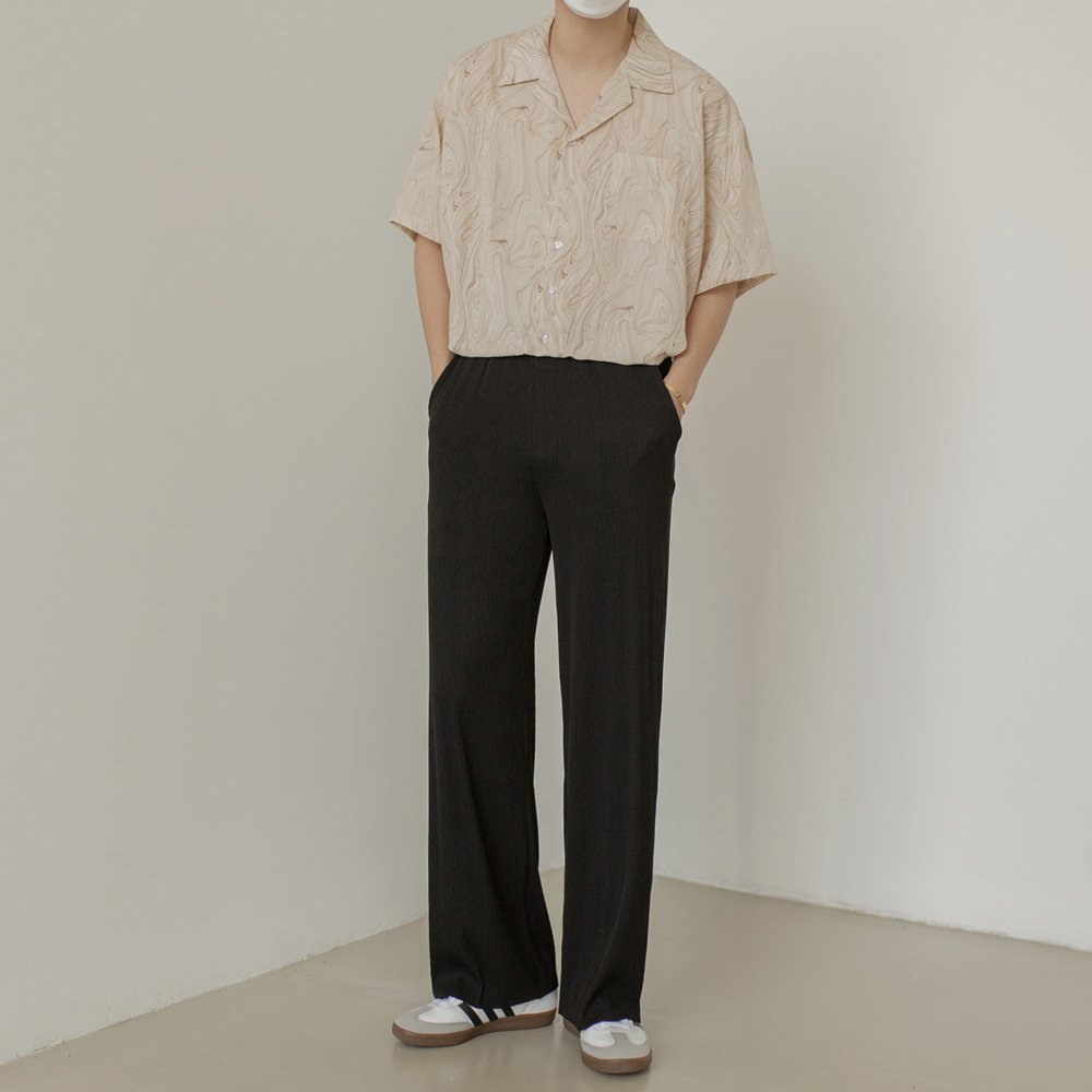 남성용 박시 실키 셔츠 디테일